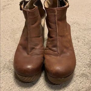 FREE PEOPLE orchard wood heeled clog